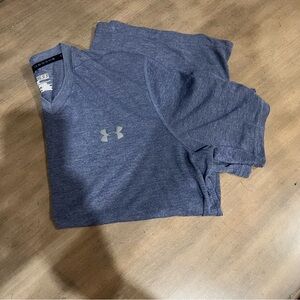 Men’s under Armour  tee heat gear